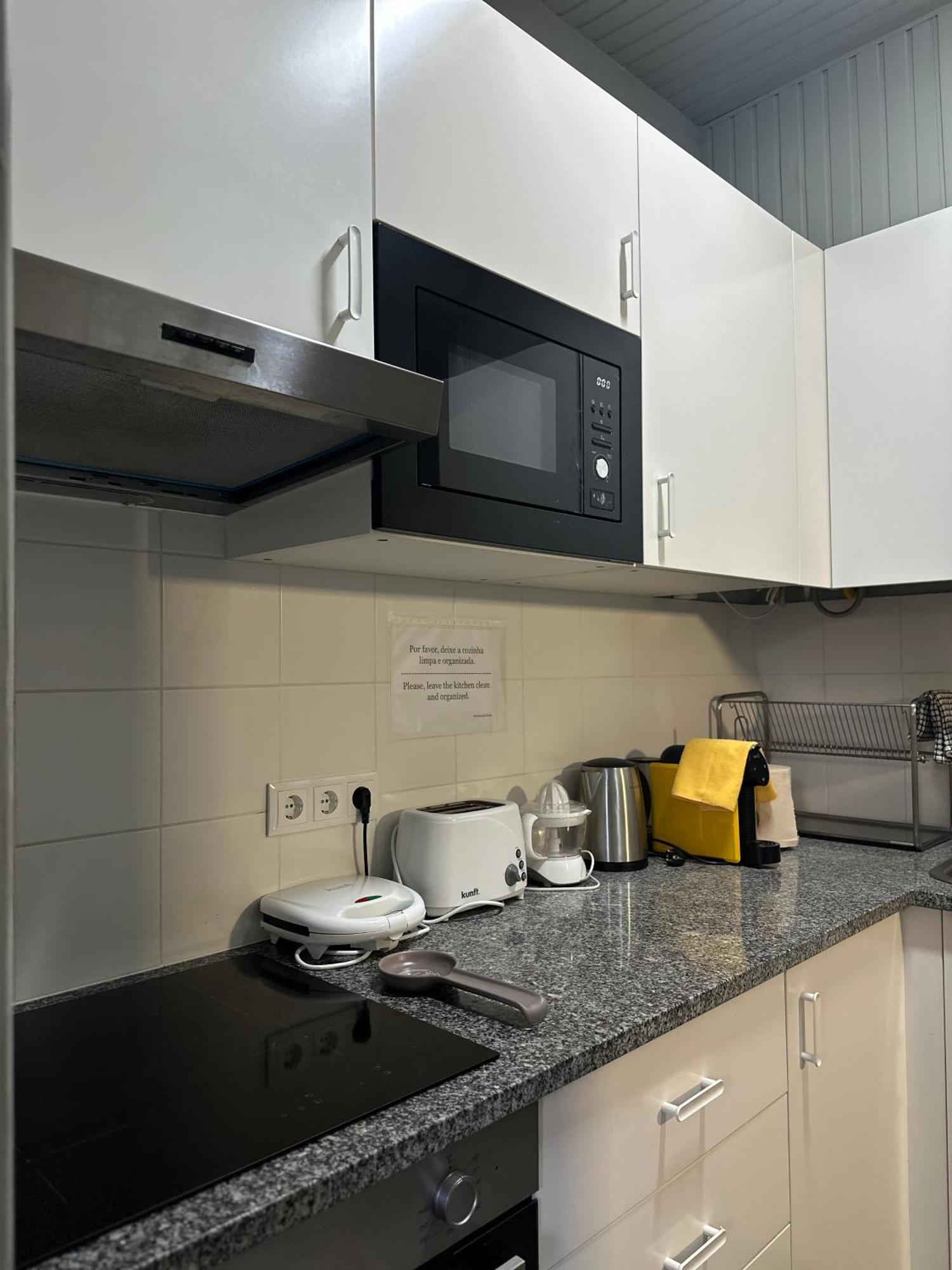 A Beira Hostel Авиеро Екстериор снимка